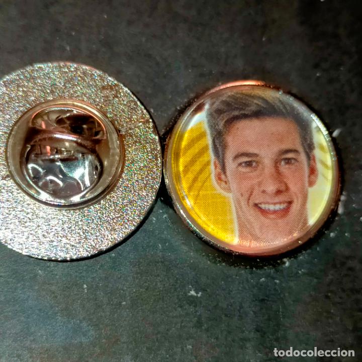 Collection pins: pin redondo metal - f&uacute;tbol equipo club jugador a determinar liga