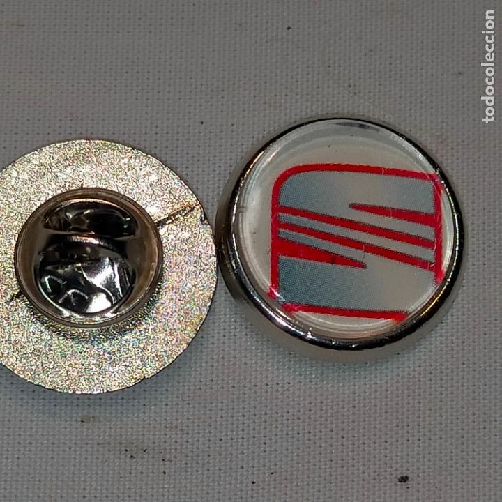 Pins de colecci&oacute;n: pin redondo metal - marca de coche auto Seat