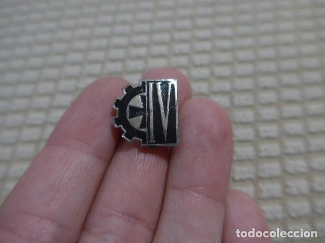 Pins de colecci&oacute;n: Antigua insignia a identificar - Foto 1