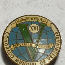 Pins de colección: PIN DE SOLAPA CONGRESO MUNDIAL DE VETERINARIA MADRID 1959