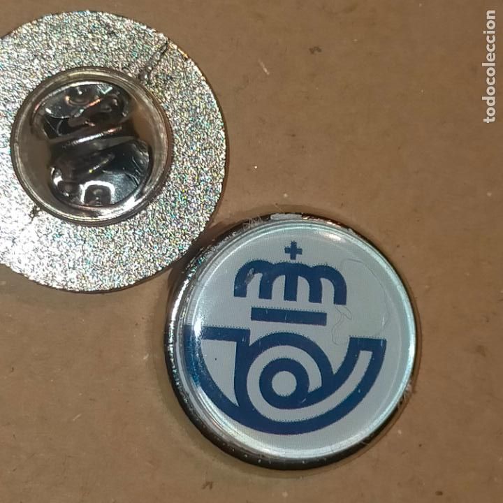 Pin's de collection: pin redondo metal - LOGO OFICINAS DE CORREOS Y TELEGRAFOS ESPA&Ntilde;A