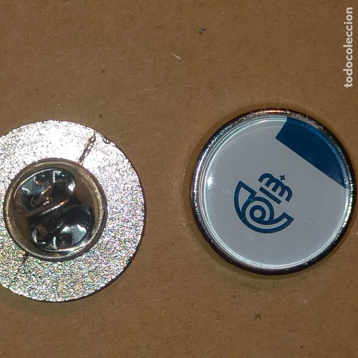 Pin's de collection: pin redondo metal - LOGO OFICINAS DE CORREOS Y TELEGRAFOS ESPA&Ntilde;A