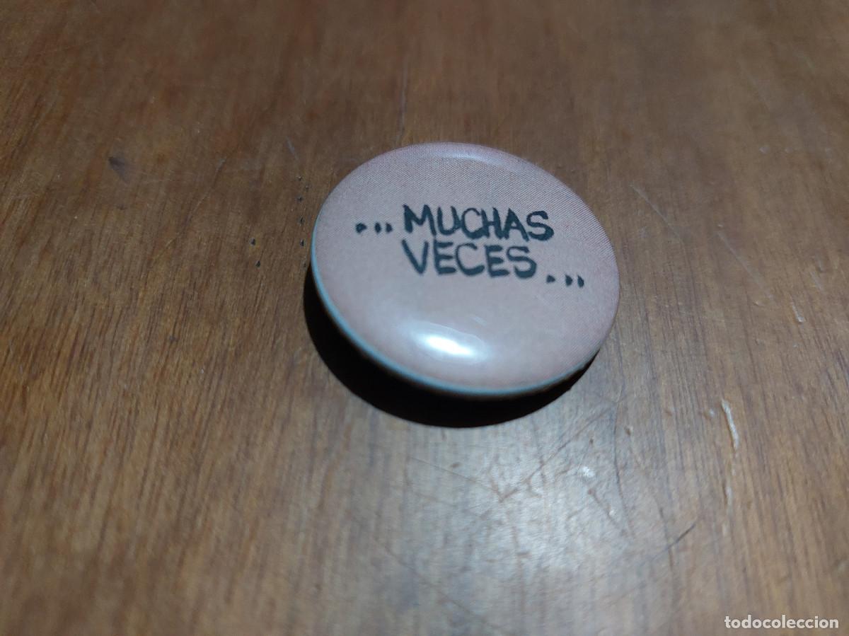 Pins de colecci&oacute;n: MUCHAS VECES. CARTEL. COMIC. CHAPA. PIN. 31 MM. MET&Aacute;LICA POR DETR&Aacute;S. SIN USO. DIFICIL