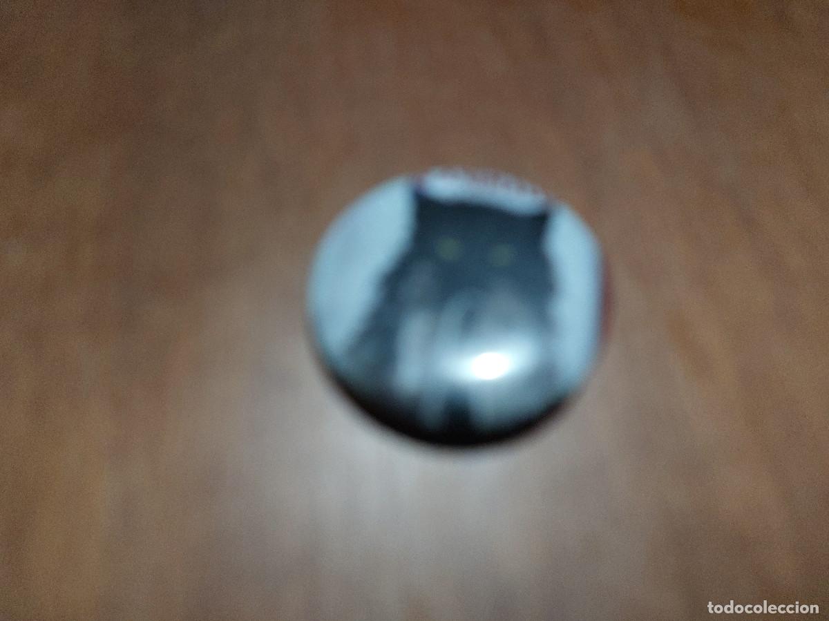 Sammlung von Pins: CEMENTERIO DE ANIMALES. S. KING. CINE. CHAPA. PIN. 31 MM. MET&Aacute;LICA POR DETR&Aacute;S. SIN USO. DIFICIL