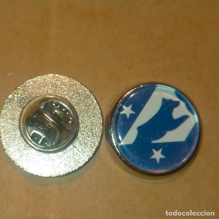 Pins de cole&ccedil;&atilde;o: pin redondo metal - f&uacute;tbol equipo club Atl&eacute;tico de Madrid JUGADOR