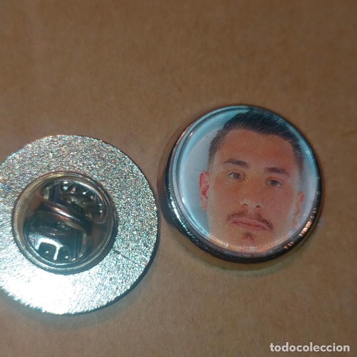 Collection pins: pin redondo metal - f&uacute;tbol equipo club Atl&eacute;tico de Madrid JUGADOR