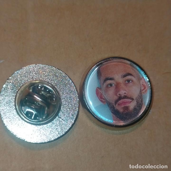 Collection pins: pin redondo metal - f&uacute;tbol equipo club Atl&eacute;tico de Madrid JUGADOR