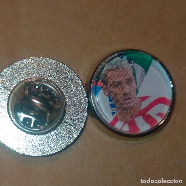 Sammlung von Pins: pin redondo metal - f&uacute;tbol equipo club Atl&eacute;tico de Madrid JUGADOR