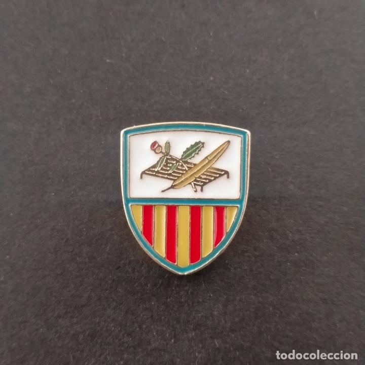 Pins de colecci&oacute;n: Pin escudo Sant Lloren&ccedil; des Cardassar (ISLAS BALEARES)