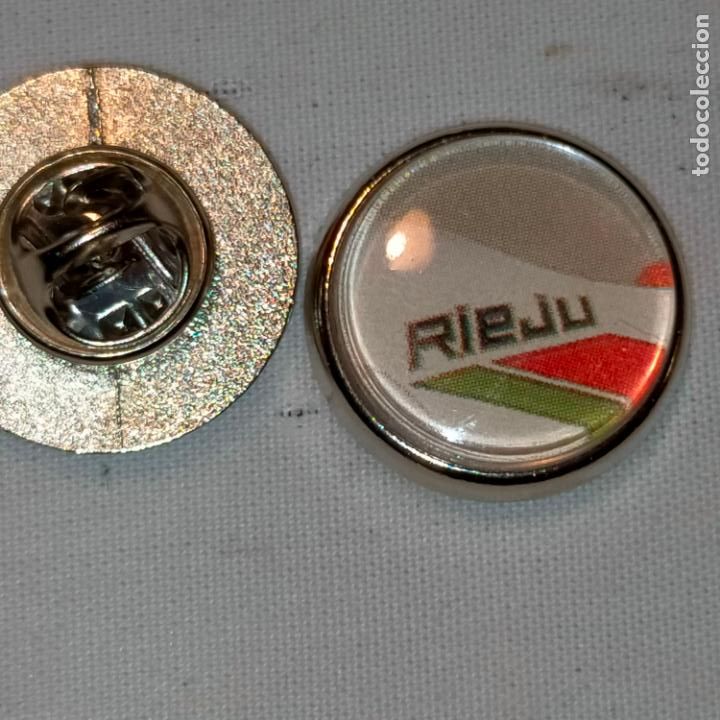 Pin's de collection: pin redondo metal - marca de coche autos motos rieju