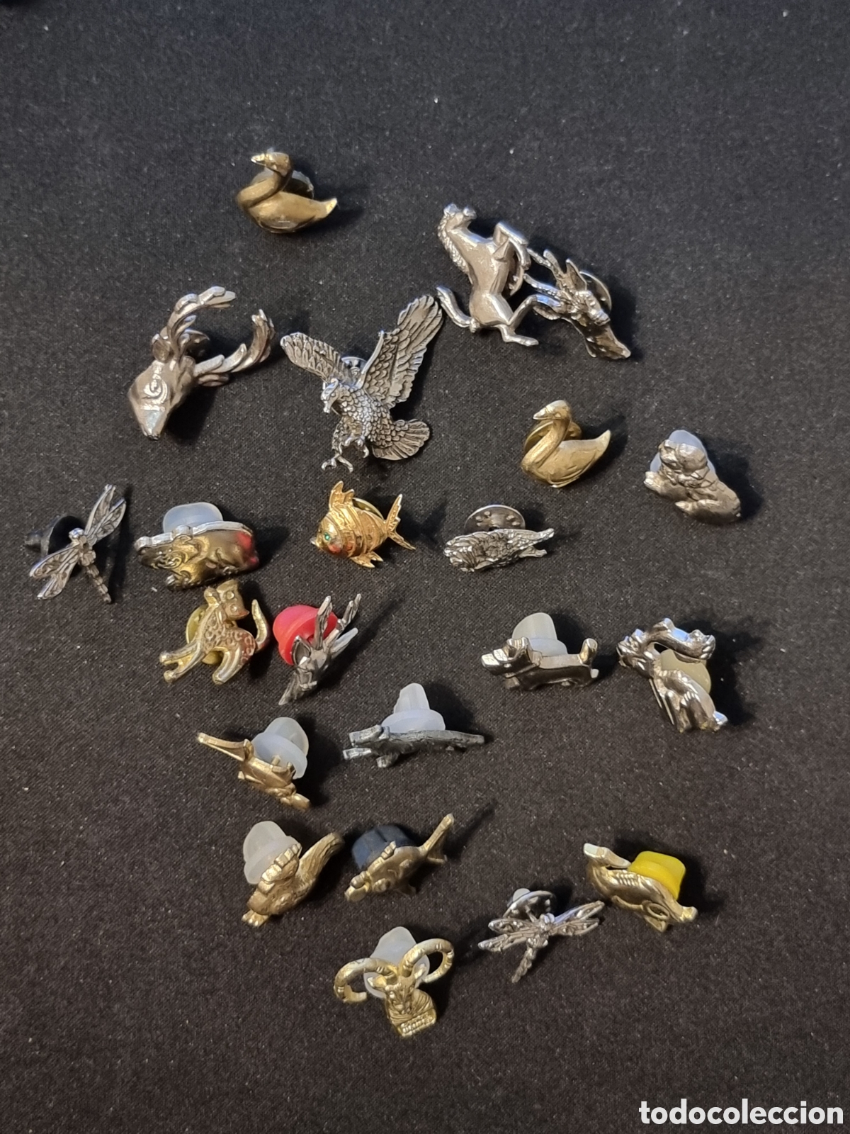Pins de colecci&oacute;n: 22 PINS tematica animales. - Foto 1