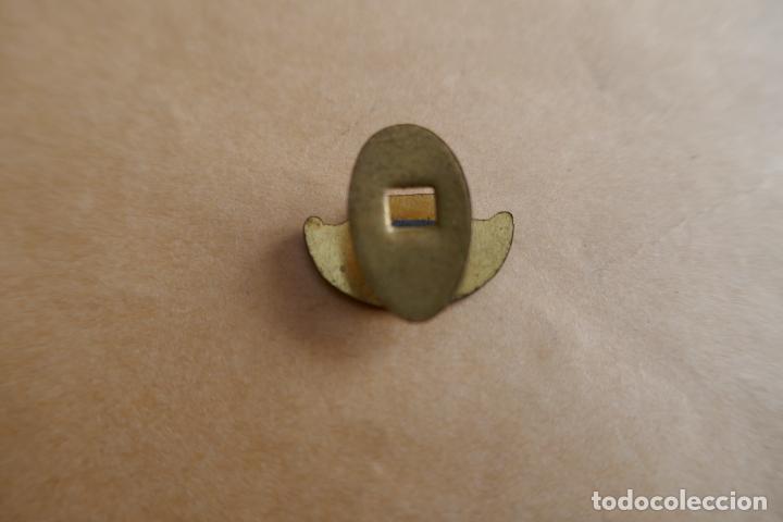 Pins de colecci&oacute;n: IMPERDIBLE PIN DE OJAL - Foto 2