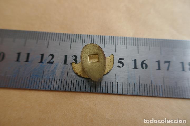 Pins de colecci&oacute;n: IMPERDIBLE PIN DE OJAL - Foto 3