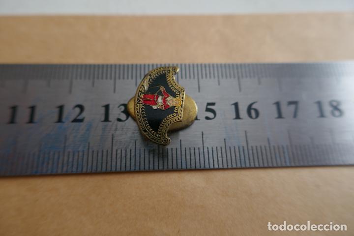 Pins de colecci&oacute;n: IMPERDIBLE PIN DE OJAL - Foto 4