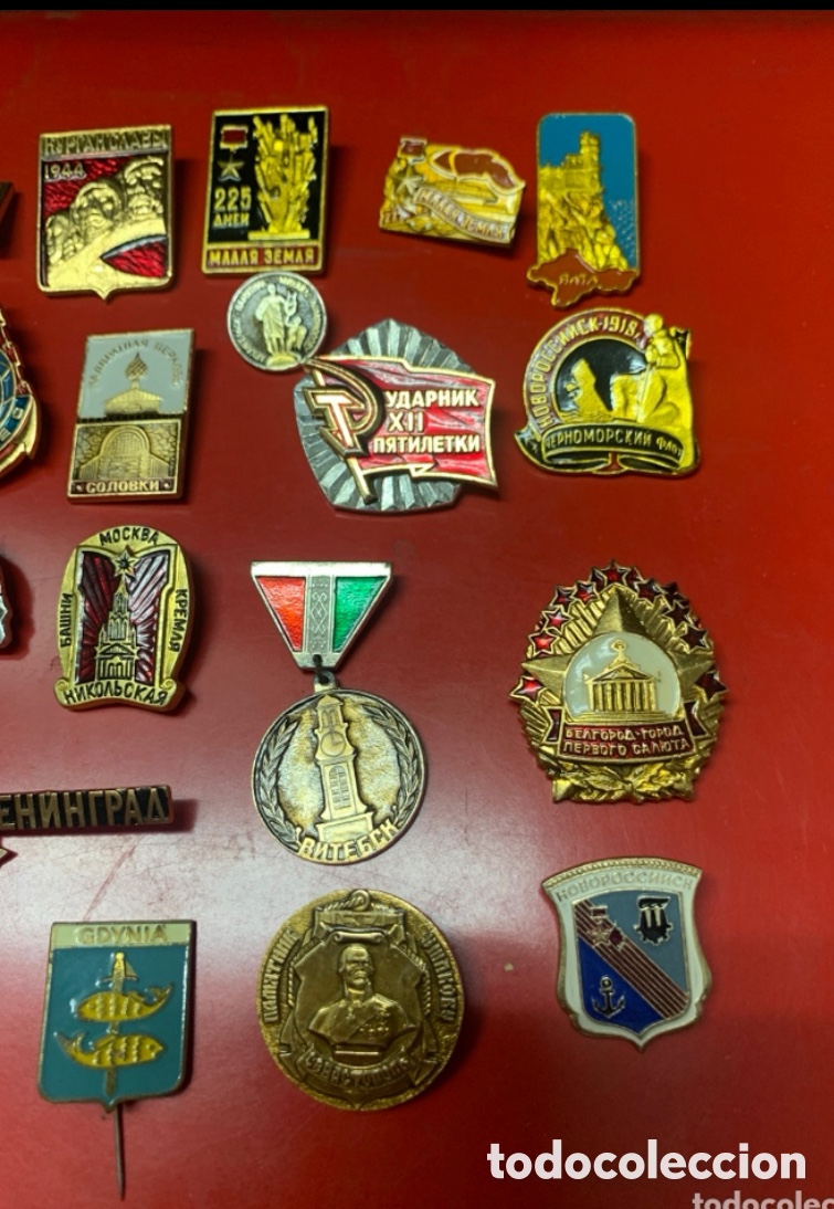 Pins de colecci&oacute;n: Lote pins e insignias - Foto 3