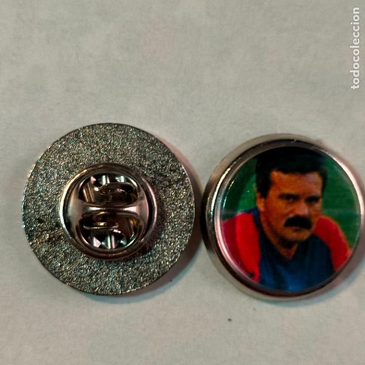 Collection pins: pin redondo metal - f&uacute;tbol equipo club Atl&eacute;tico de Madrid JUGADOR