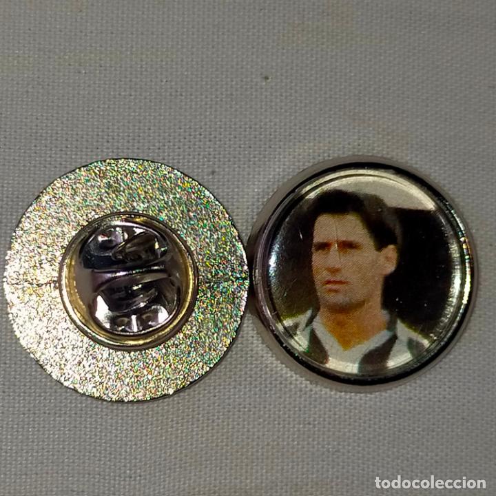 Pins de colecci&oacute;n: pin redondo metal - f&uacute;tbol equipo club deportivo Castell&oacute;n JUGADOR