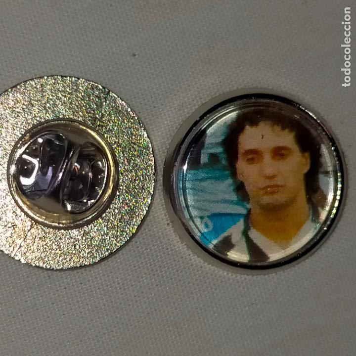 Pins e Spille di collezione: pin redondo metal - f&uacute;tbol equipo club deportivo Castell&oacute;n JUGADOR