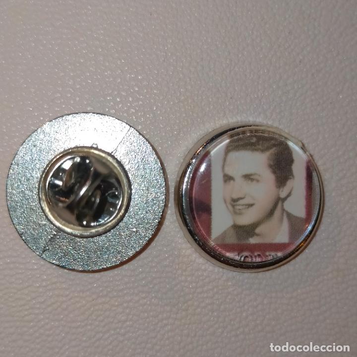 Pins de cole&ccedil;&atilde;o: pin redondo metal - musica cantante grupo - Antonio Molina