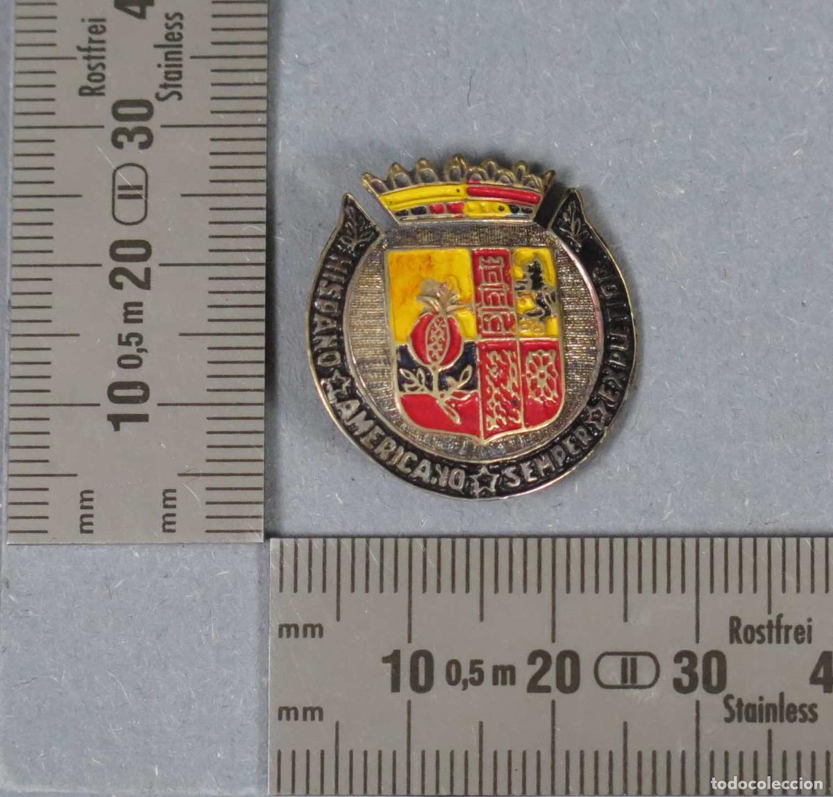 Pin's de collection: PIN O INSIGNIA. COLEGIO HISPANO AMERICANO. PLATA