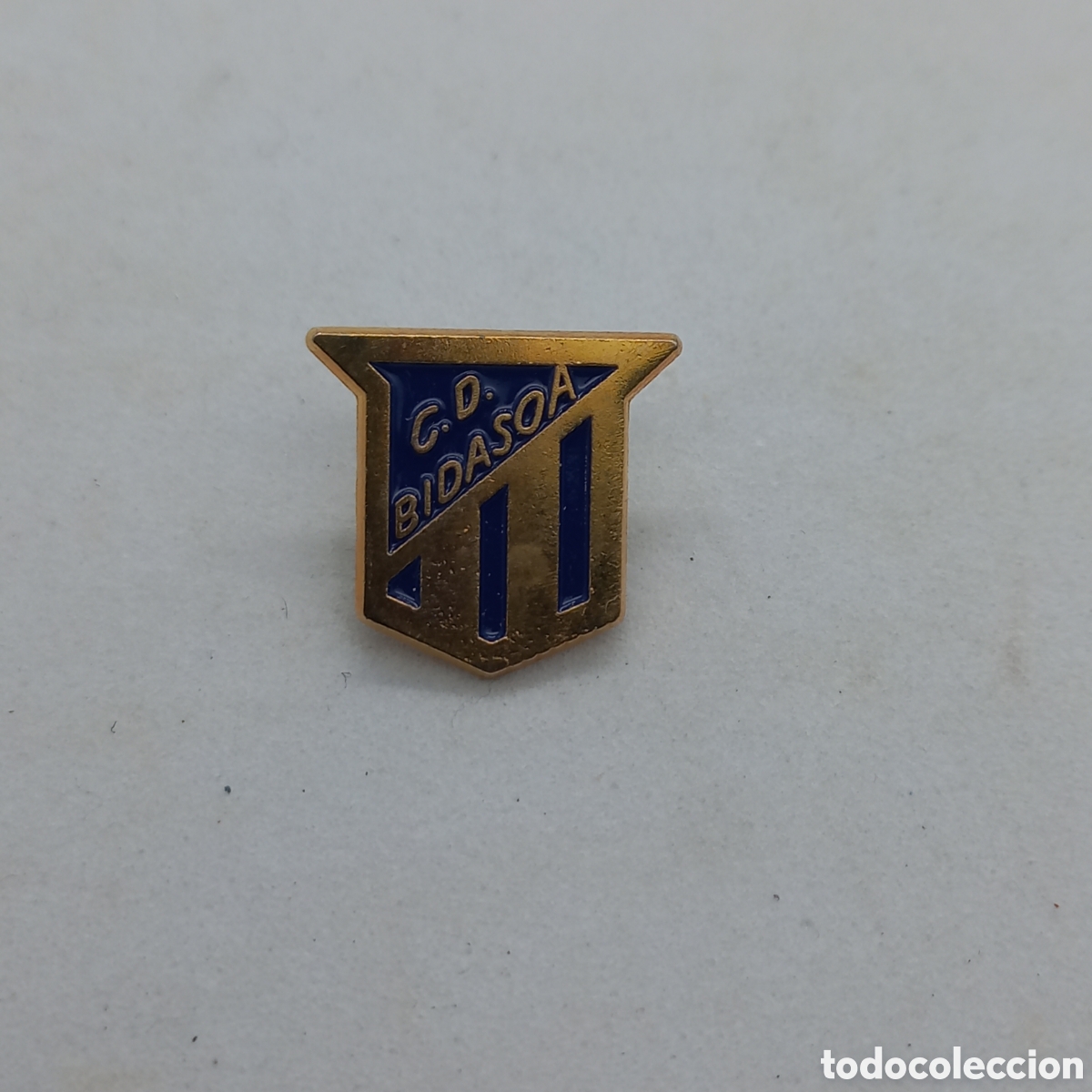 Pins de colecci&oacute;n: Pin balonmano. C.D. Bidasoa - Foto 1