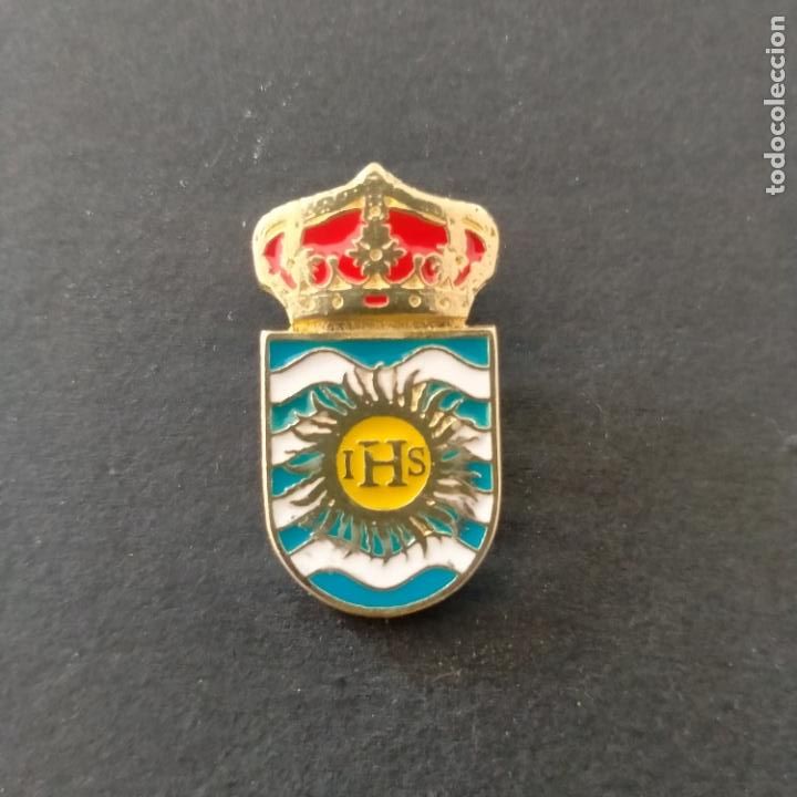 Pins de colecci&oacute;n: Pin escudo Loranca de Tajuna (GUADALAJARA)