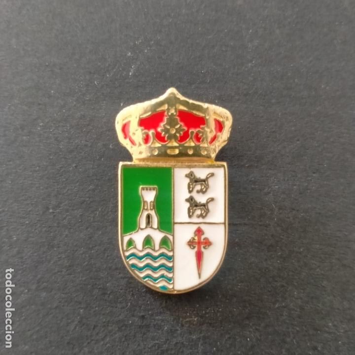 Pins de colecci&oacute;n: Pin escudo Humanes (GUADALAJARA)