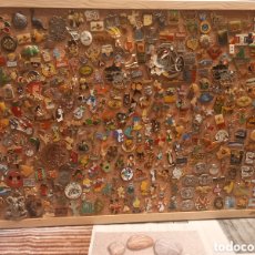 Pins de colección: CORCHO LLENO DE PINS