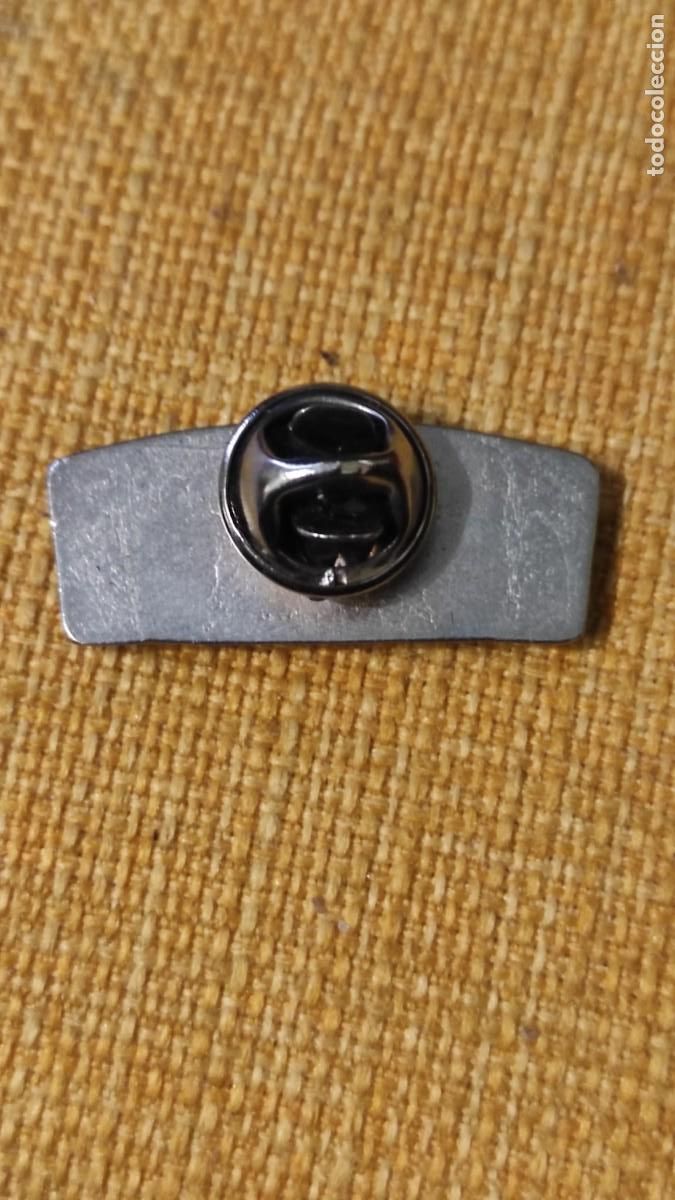 Pins de colecci&oacute;n: Pin Camel - Foto 2