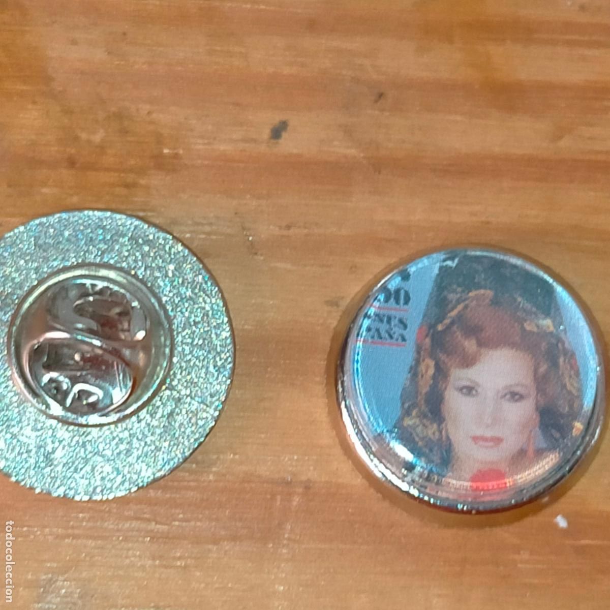 Pins de cole&ccedil;&atilde;o: PIN REDONDO METAL - CANTANTE ARTISTA COPLA ROCIO JURADO