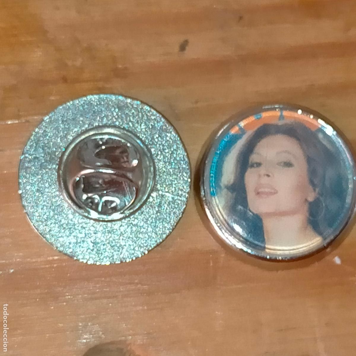 Pins de colecci&oacute;n: PIN REDONDO METAL - CANTANTE ARTISTA COPLA ROCIO JURADO