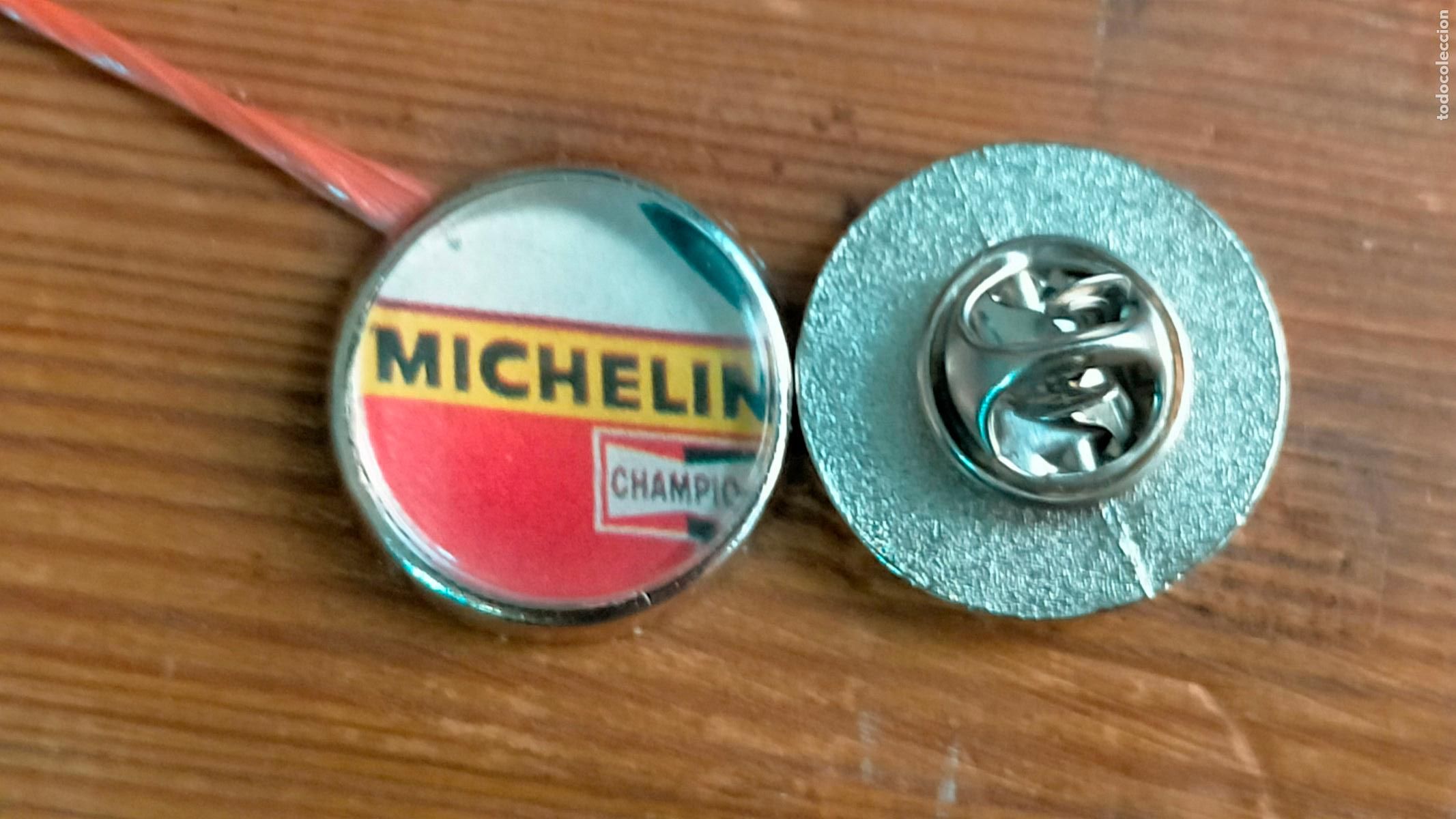 Sammlung von Pins: pin redondo metal - marca de coche auto motos ruedas neum&aacute;ticos Michelin