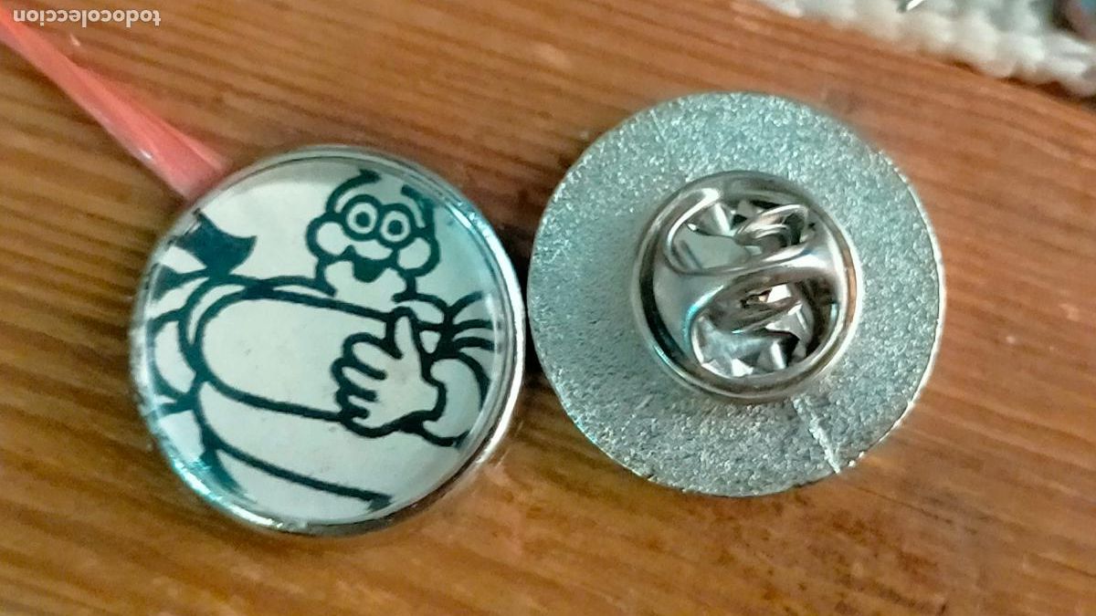 Pin's de collection: pin redondo metal - marca de coche auto motos ruedas neum&aacute;ticos Michelin