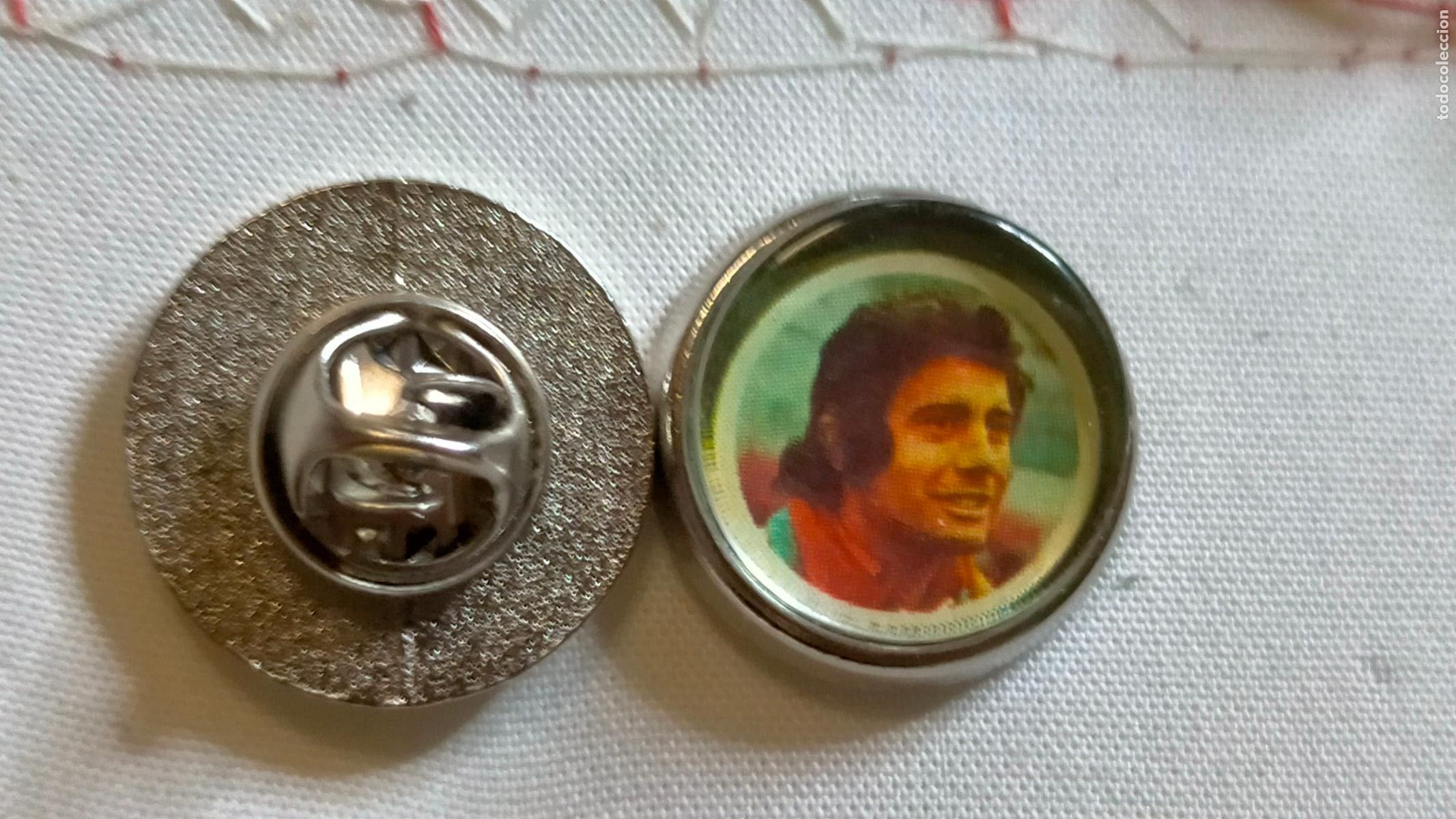 Pin's de collection: pin redondo metal - automoci&oacute;n el Grand prix motociclismo