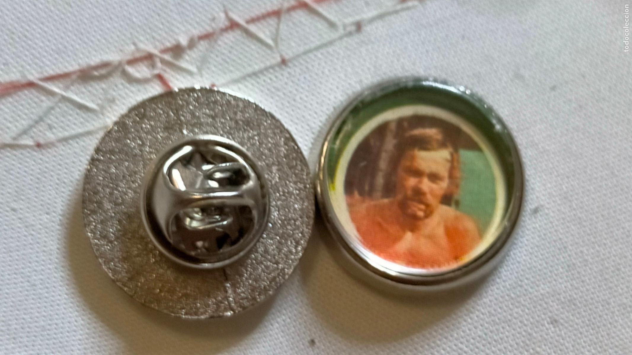 Pin's de collection: pin redondo metal - automoci&oacute;n el Grand prix motociclismo