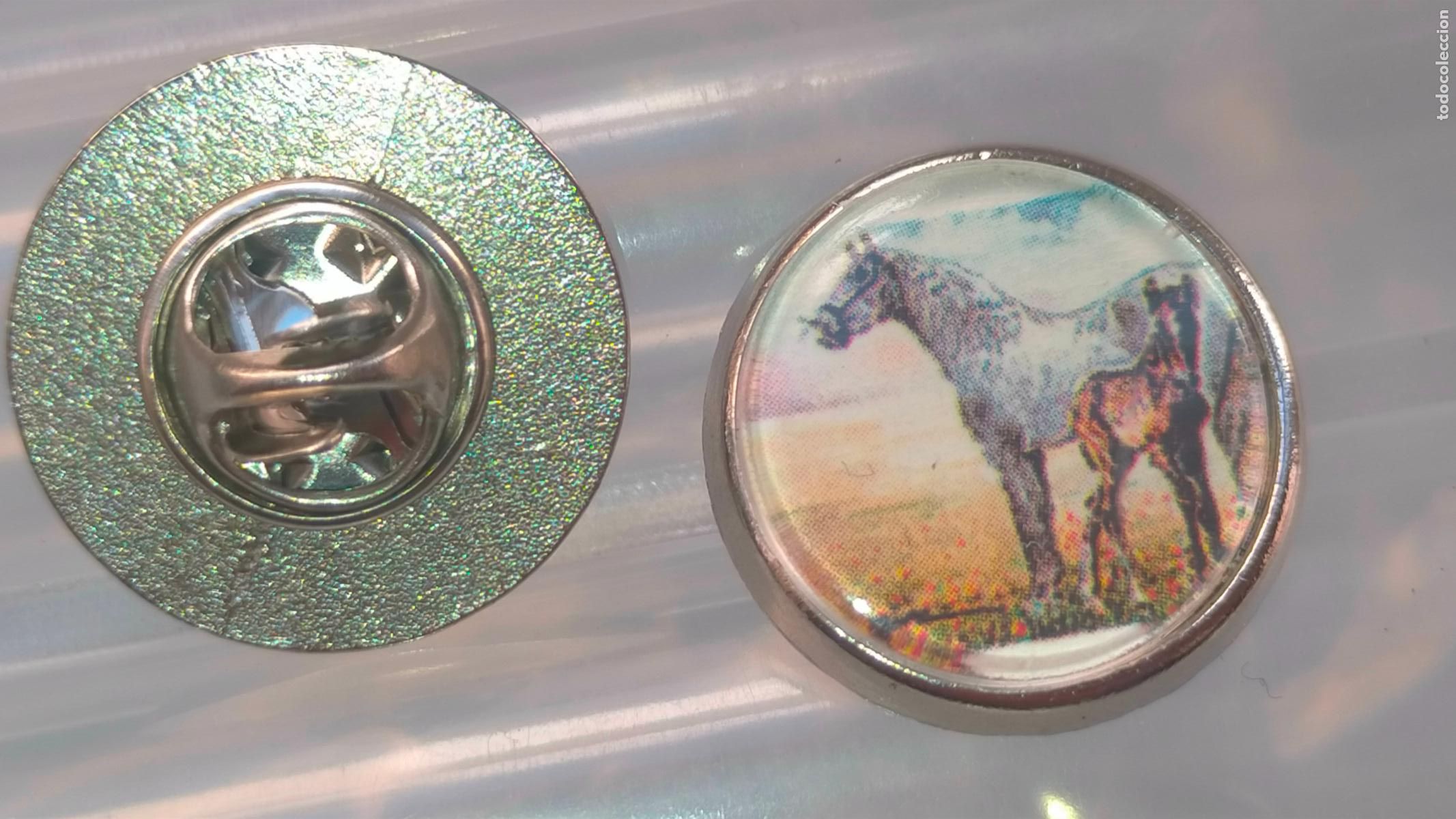 Pins de cole&ccedil;&atilde;o: PIN REDONDO METAL - EQUITACION CABALLOS
