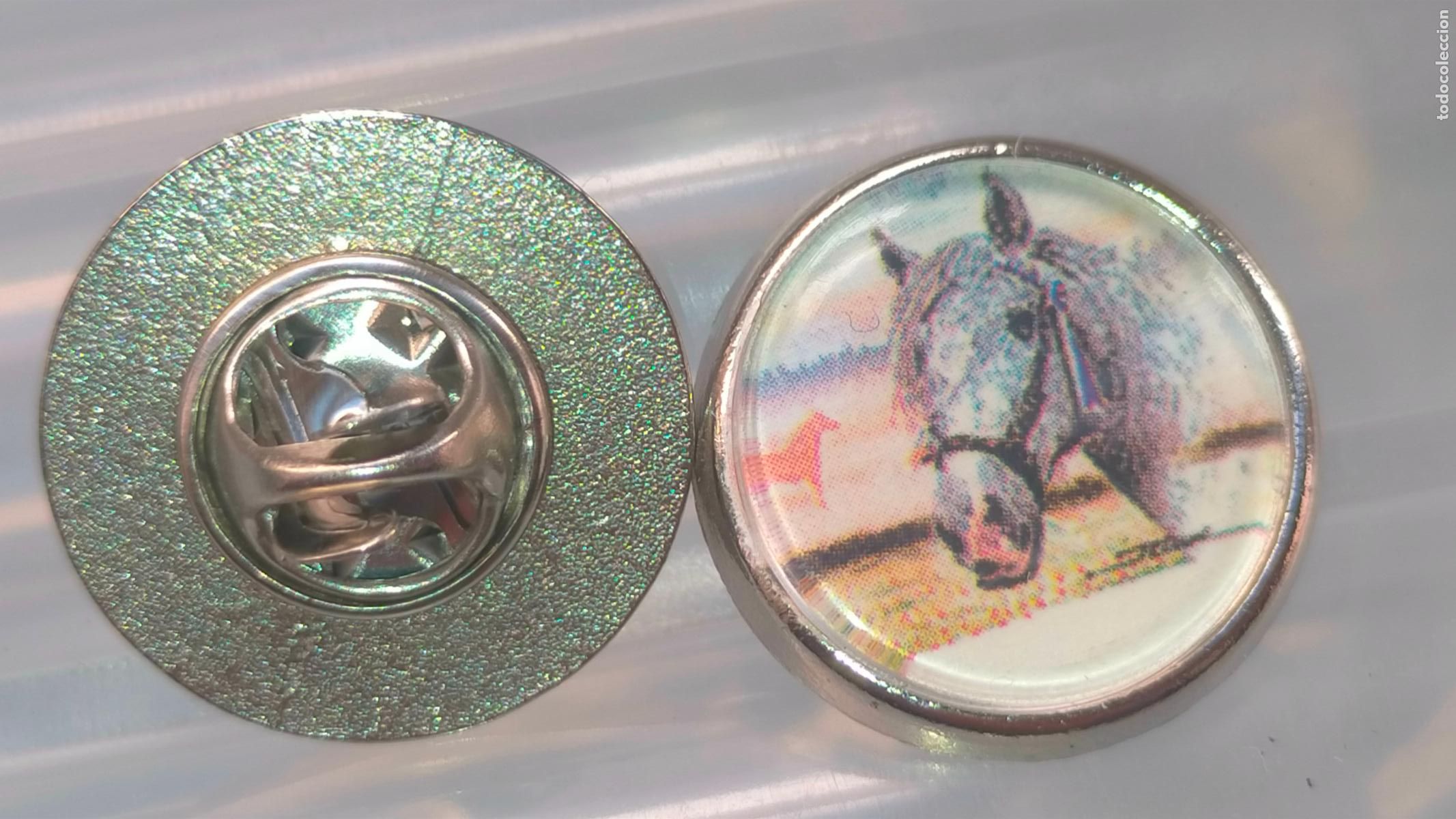 Pins de cole&ccedil;&atilde;o: PIN REDONDO METAL - EQUITACION CABALLOS