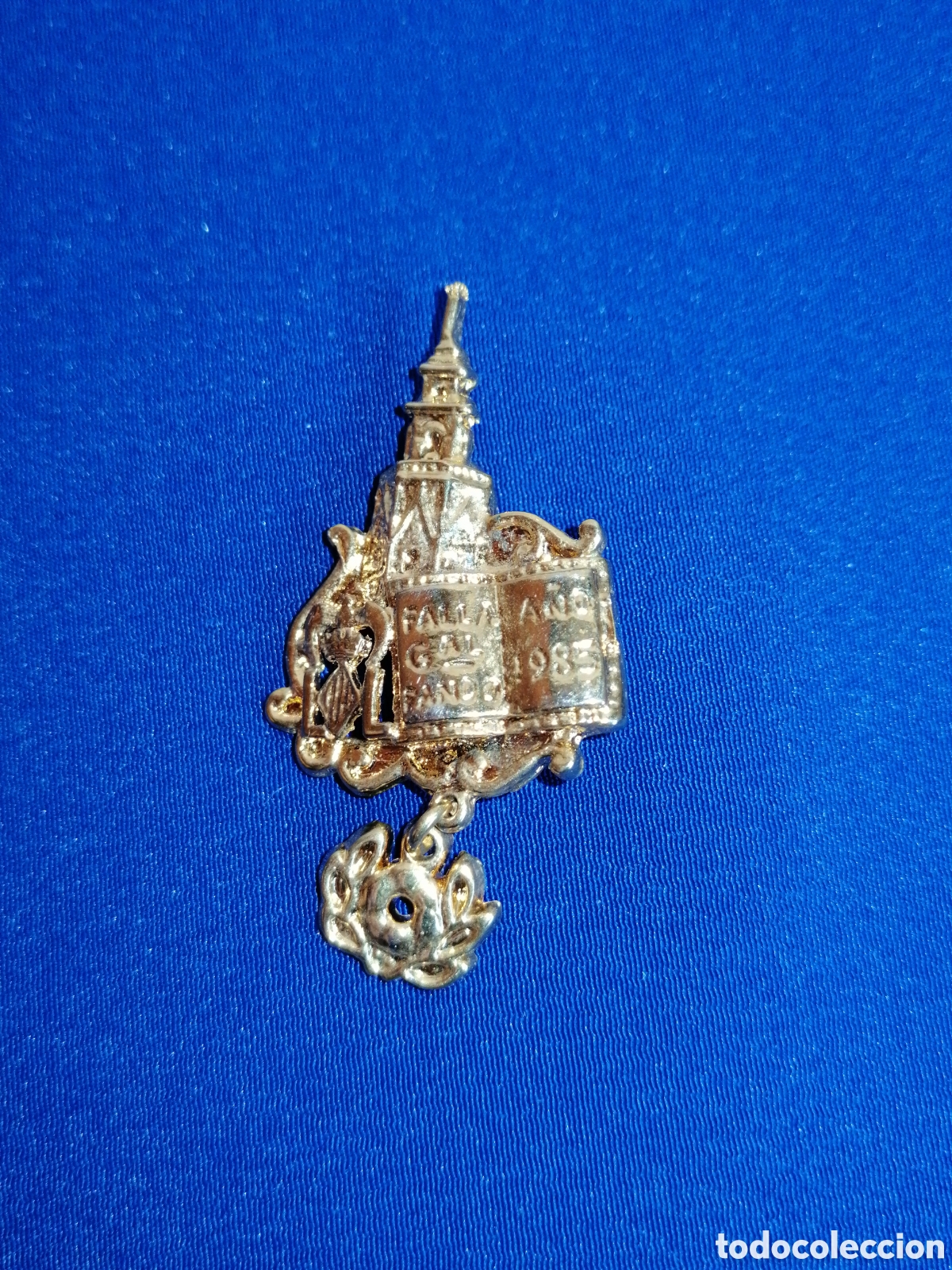 Pins de colecci&oacute;n: FALLA GENERAL PANDO N&Uacute;MERO DE COMISION 156 A&Ntilde;O 1985 INSIGNIA DE ALFILER