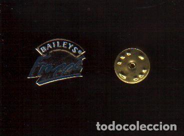 Pin's de collection: PIN O INSIGNIA DE OJAL. PUBLICIDAD - BAILEYS-FRAPPE MUY BONITA - VER FOTO QUE NO TE FALTE EN TU COL