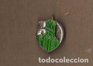 Pin's de collection: PINS . TEMA TURISMO - 50 ANIVERSARIO- MUY BONITO - EL DE LA FOTO VER TODOS MIS LOTES DE PINS