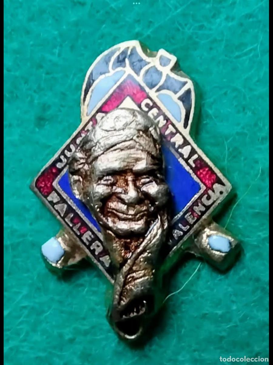 Pins de colecci&oacute;n: INSIGNIA PIN ESMALTADO DE FALLERO FALLA JUNTA CENTRAL FALLERA - Foto 1