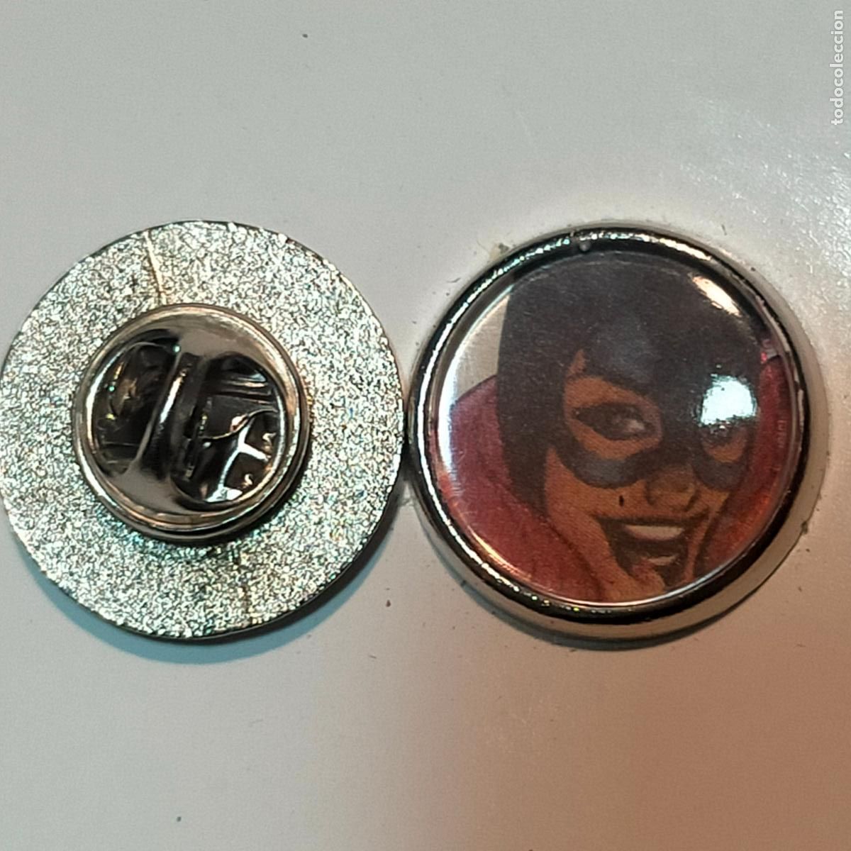 Pins e Spille di collezione: PIN REDONDO METAL - PIN REDONDO METAL - DIBUJOS ANIMADOS comic batman y robin SUPER HEROES