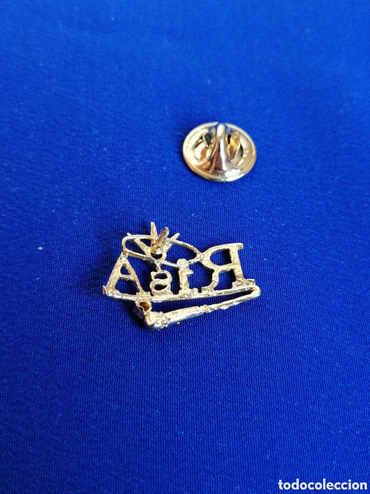 Pins de colecci&oacute;n: RISA ESPECTACULOS MICR&Oacute;FONO PIN - Foto 2
