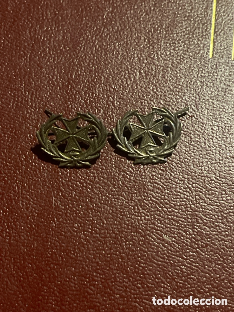 Pins de cole&ccedil;&atilde;o: Insignias de sanidad militar rep&uacute;blica Guerra civil