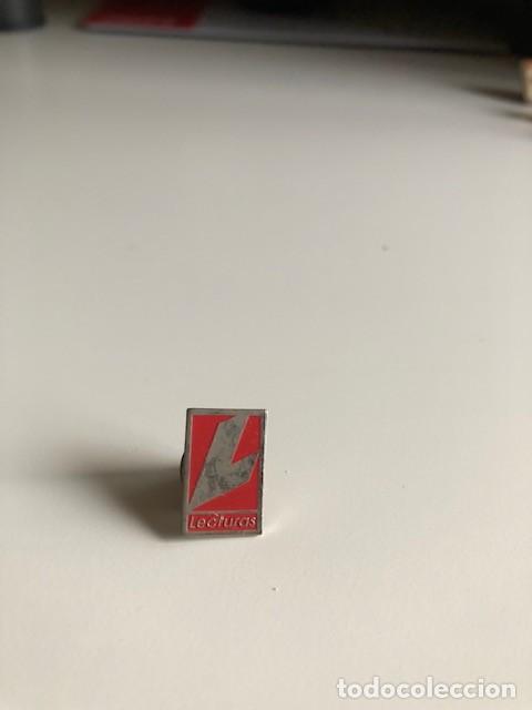 Pins de colecci&oacute;n: Pin Revista Lecturas - Foto 1