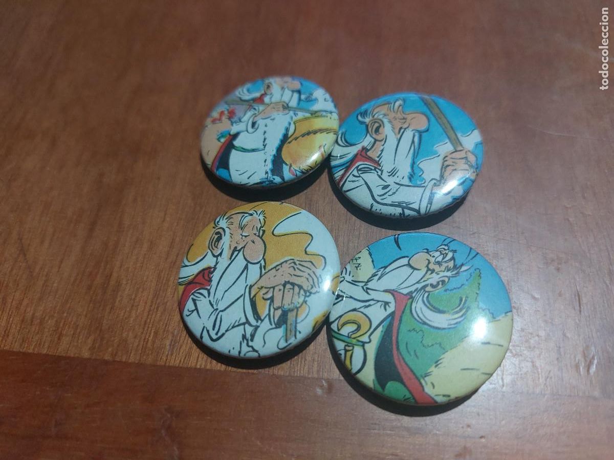 Pins de colecci&oacute;n: PANORAMIX. DRUIDA DE ASTERIX. 4 CHAPA. PIN. SIN USO. 0,31 MM. DETR&Aacute;S MET&Aacute;LICA. COMO NUEVA