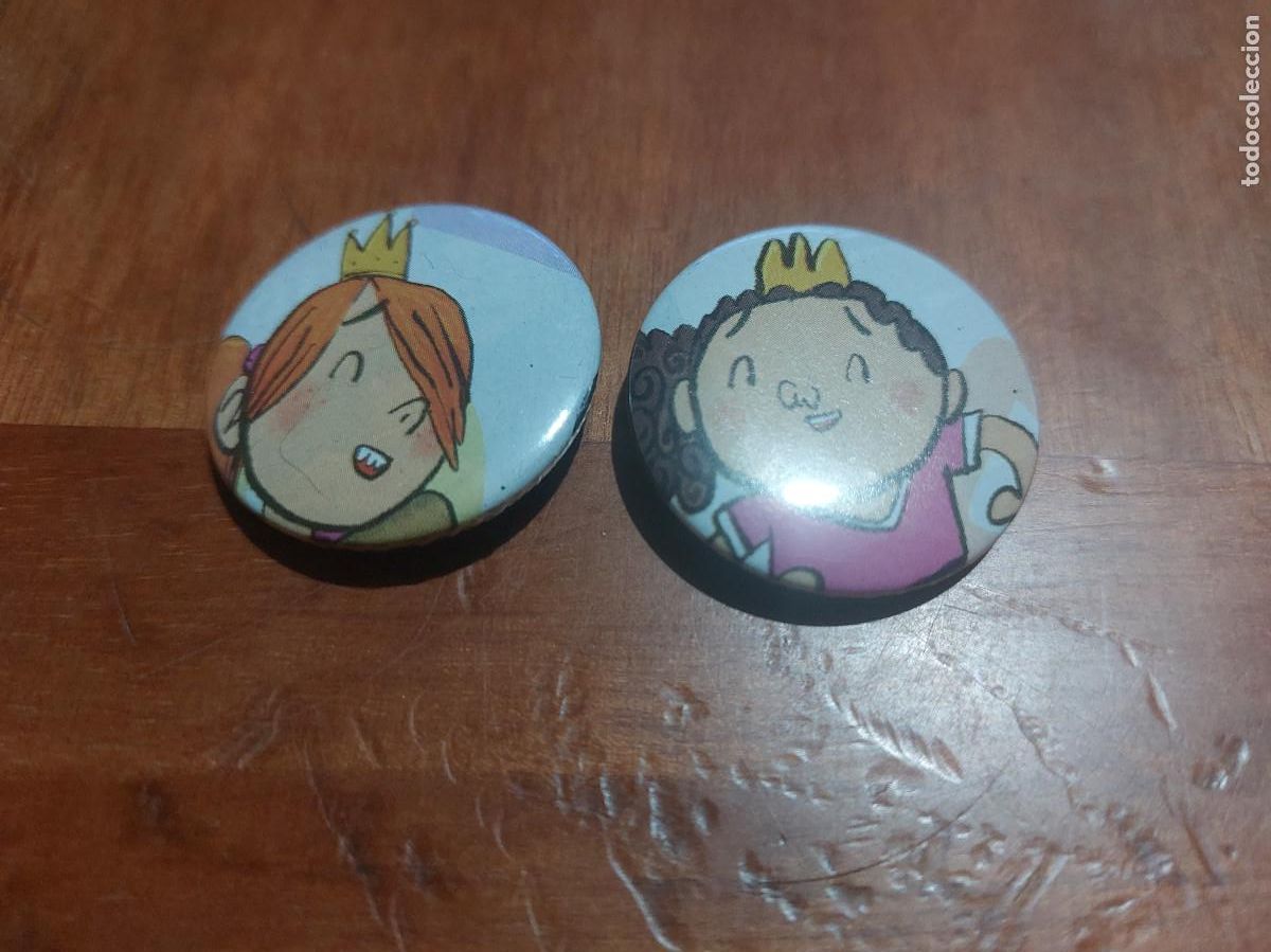 Pins de colecci&oacute;n: PRINCESAS PODEROSAS. COMIC. 2 CHAPA. PIN. SIN USO. 0,31 MM. DETR&Aacute;S MET&Aacute;LICA. COMO NUEVA