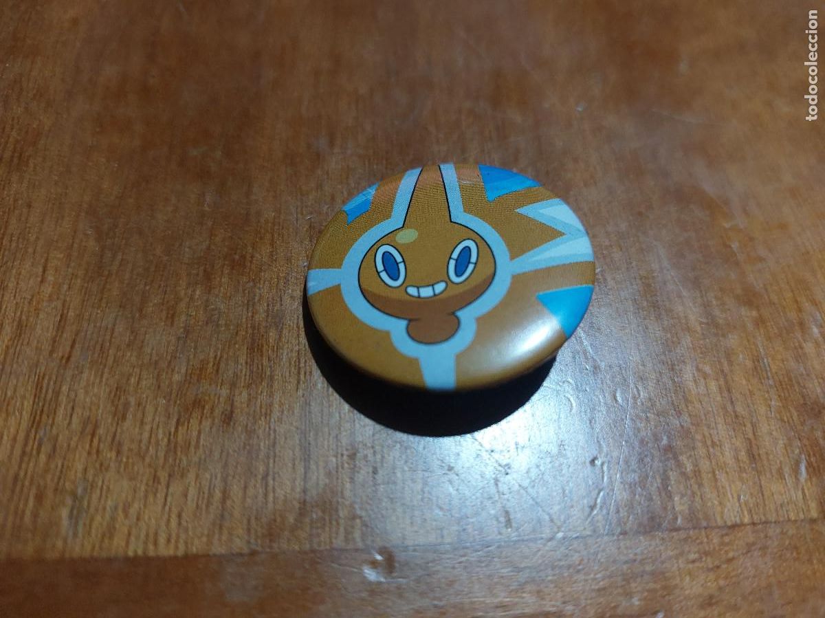 Pins de colecci&oacute;n: ROTOM. POKEMON CHAPA. PIN. 31 MM. MET&Aacute;LICA POR DETR&Aacute;S. SIN USO. DIFICIL