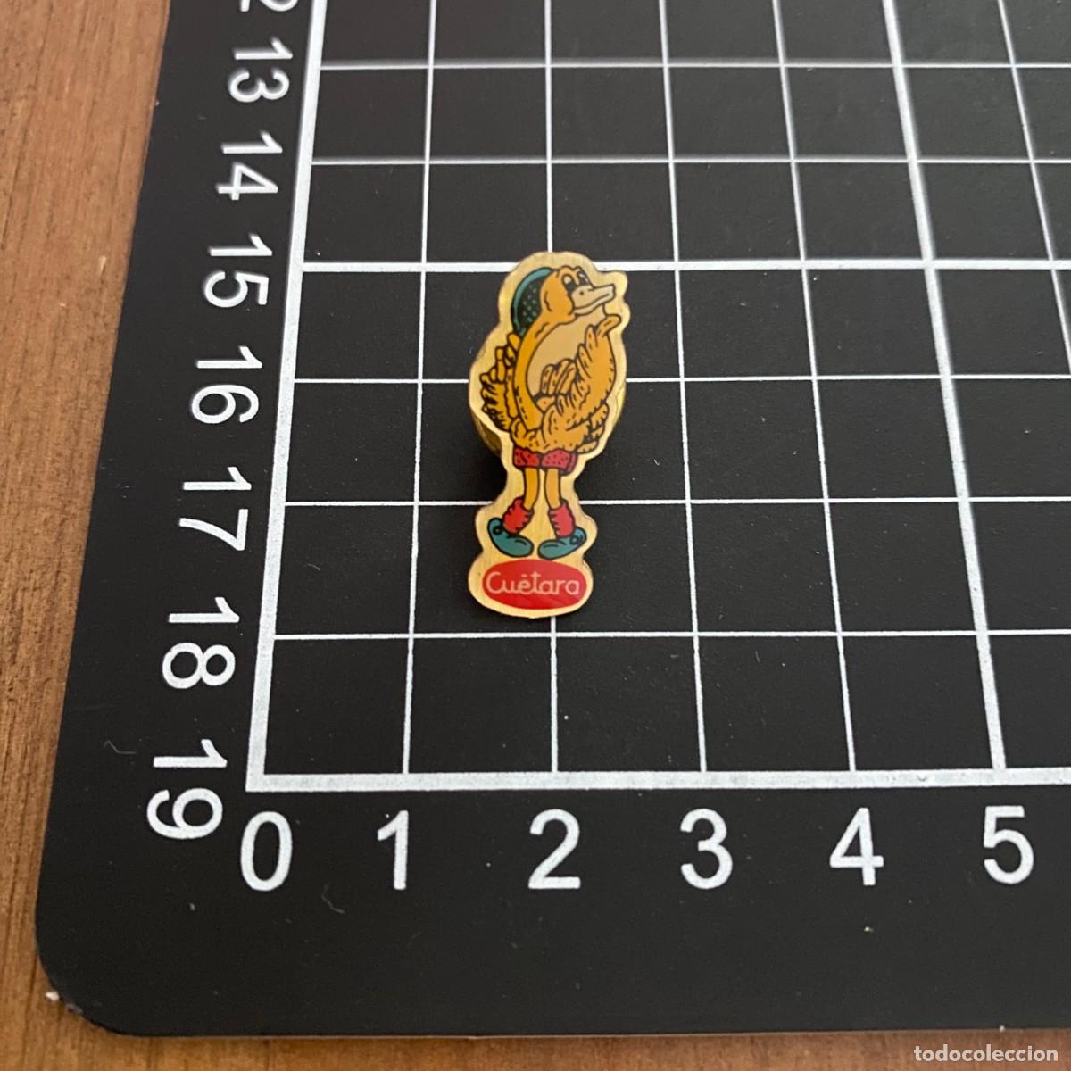 Collection pins: ANTIGUO PIN GALLETAS CU&Eacute;TARA DIBUJOS MASCOTAS