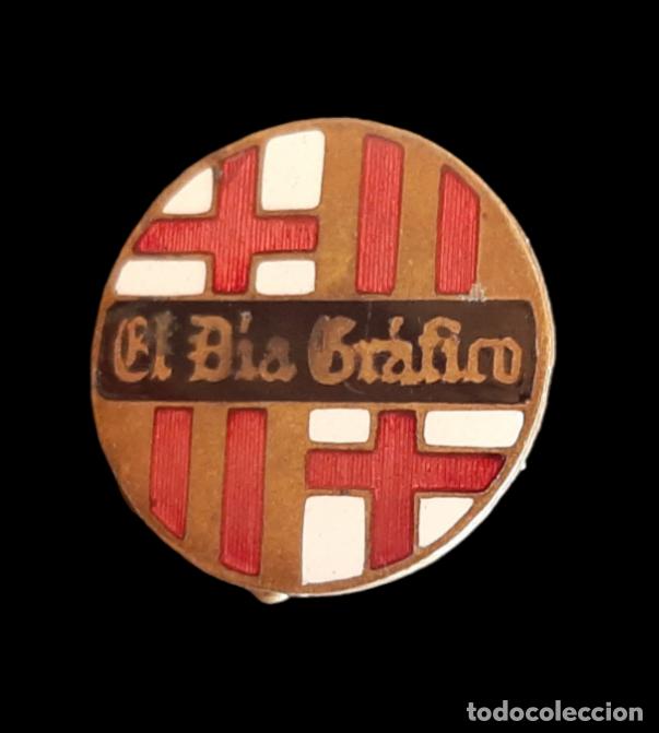 Pins de colecci&oacute;n: (P-509)INSIGNIA DE AGUJA ESMALTADA EL DIA GRAFICO